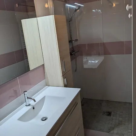 Manoir Du Boscau, Gilles Del Bosc Apartment